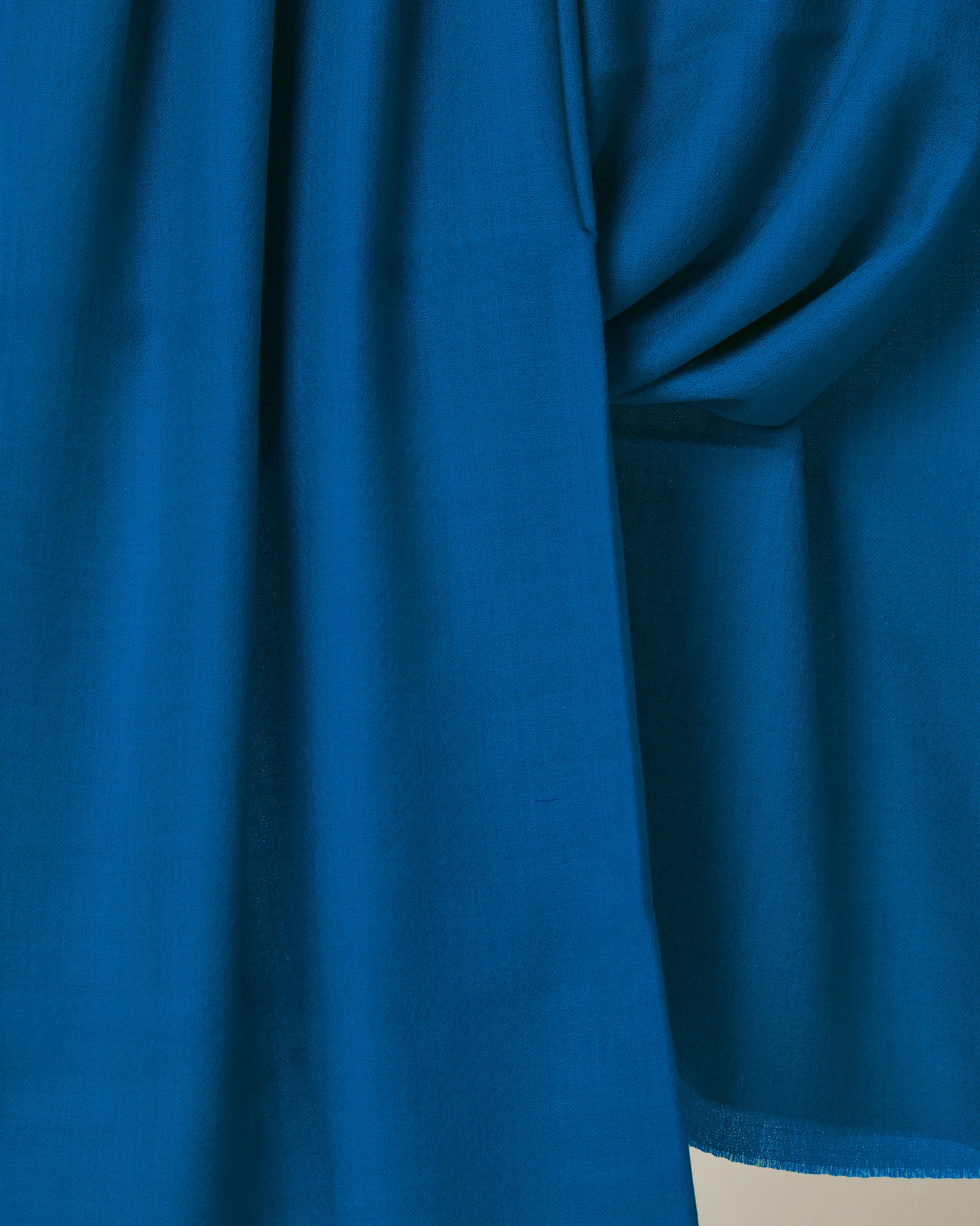 Signature Colour - Sapphire, 100% Pure Cashmere