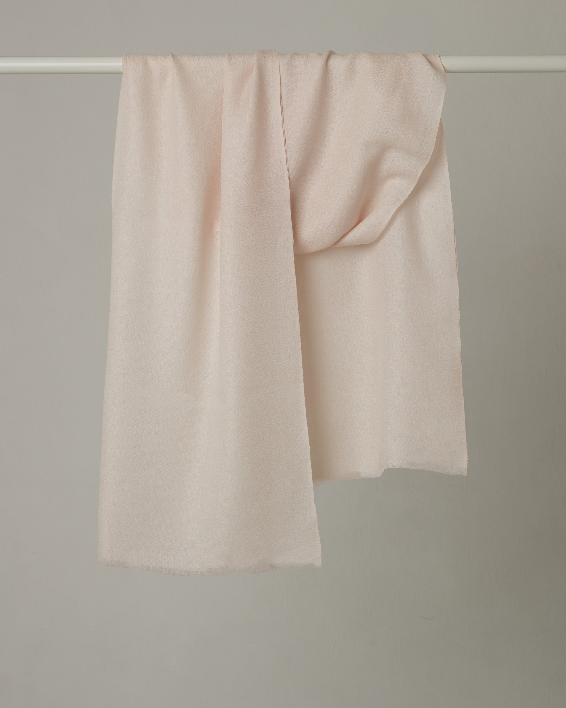 Signature Colour - Ivory Veil, 100% Pure Cashmere