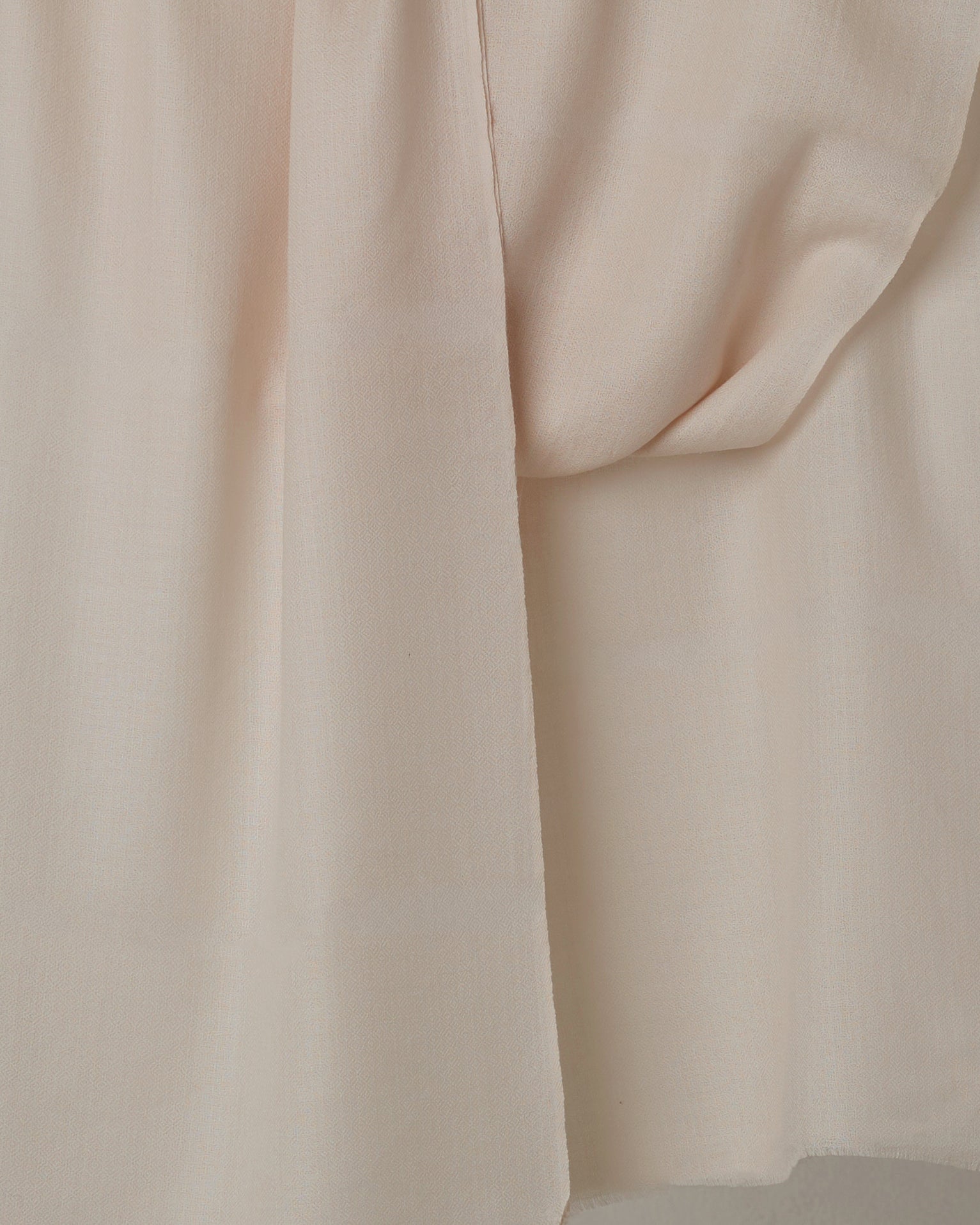 Signature Colour - Ivory Veil, 100% Pure Cashmere