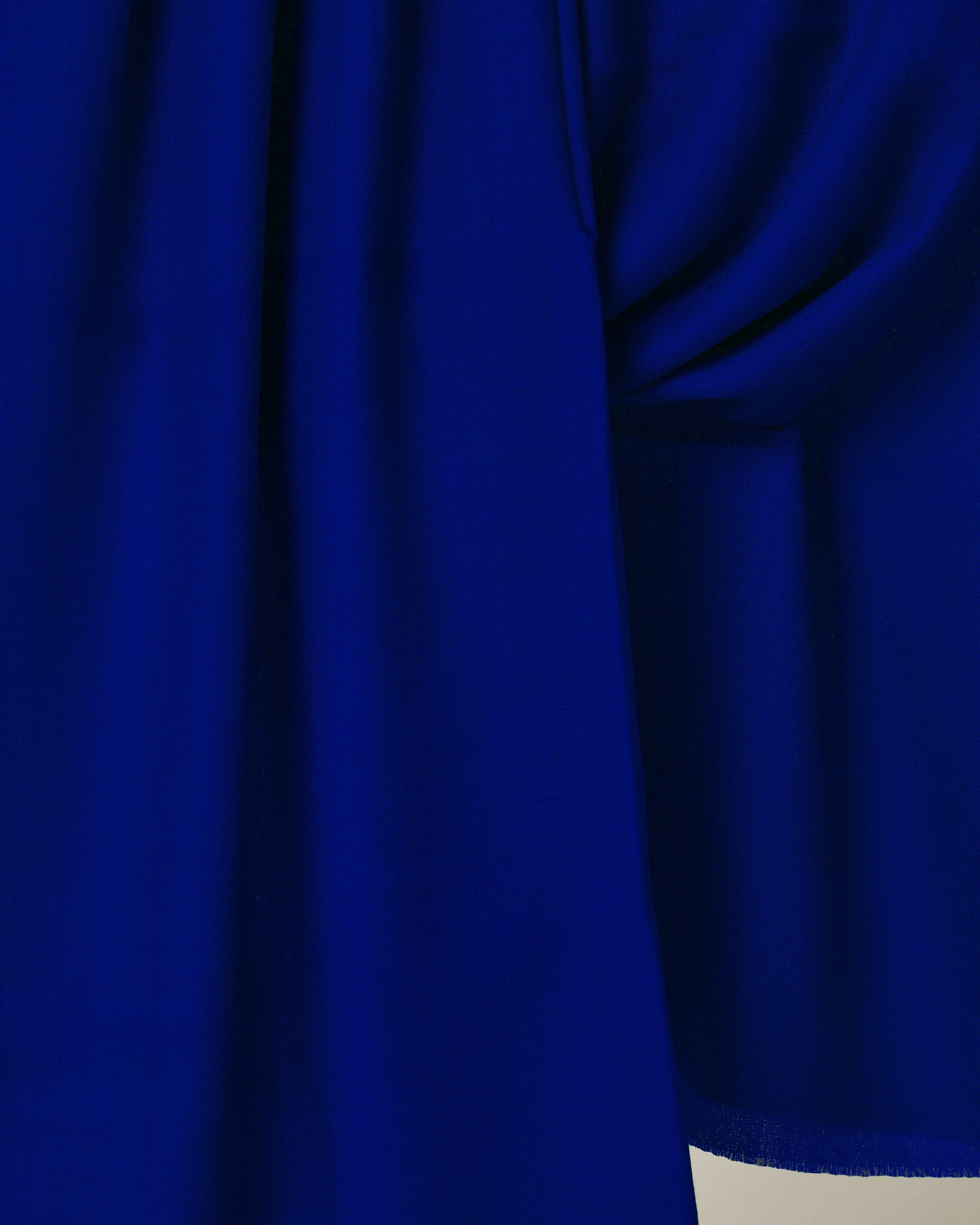 Signature Colour - Obsidian Navy, 100% Pure Cashmere