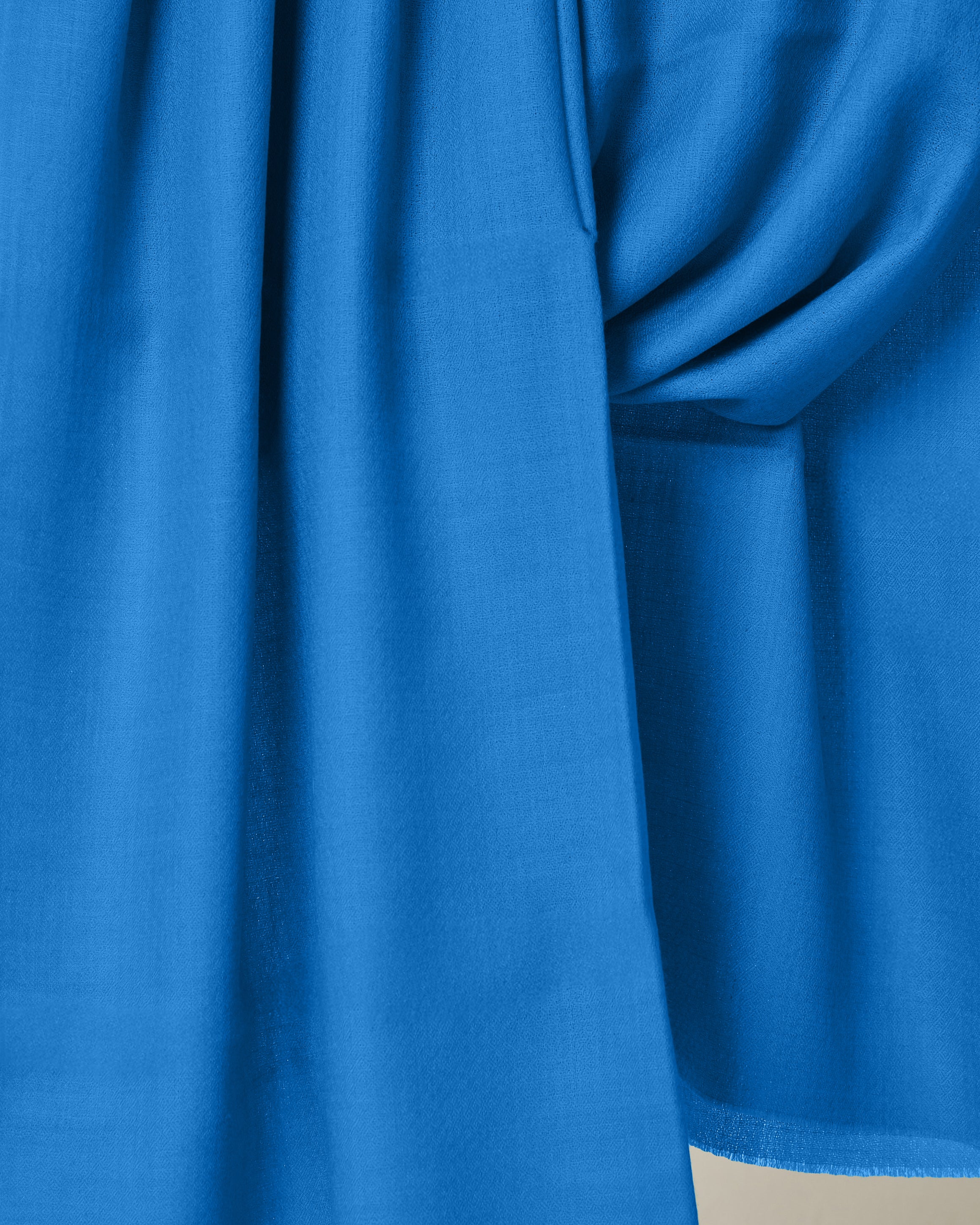 Signature Colour - Luminous Azure, 100% Pure Cashmere