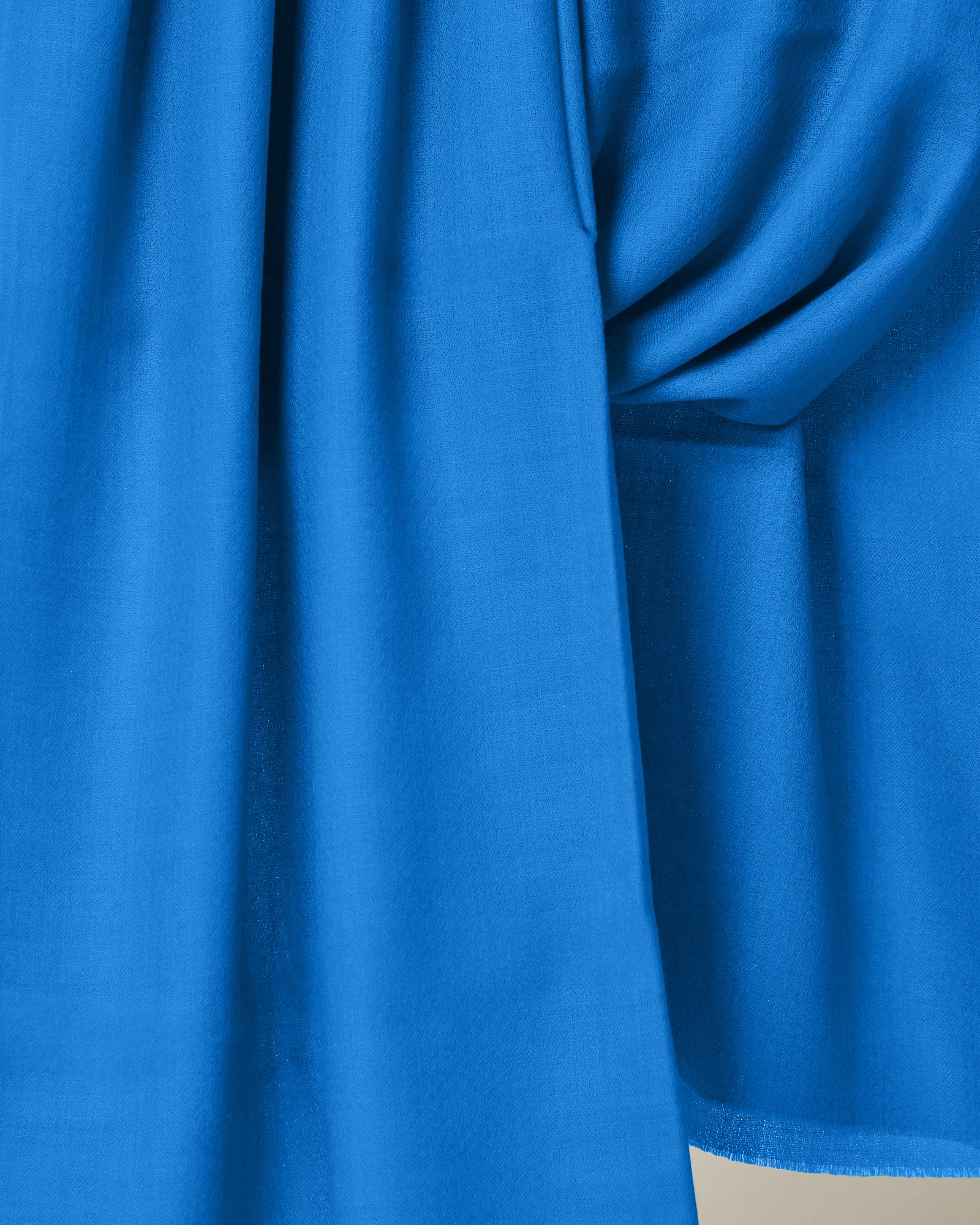 Signature Colour - Sapphire Azure, 100% Pure Cashmere