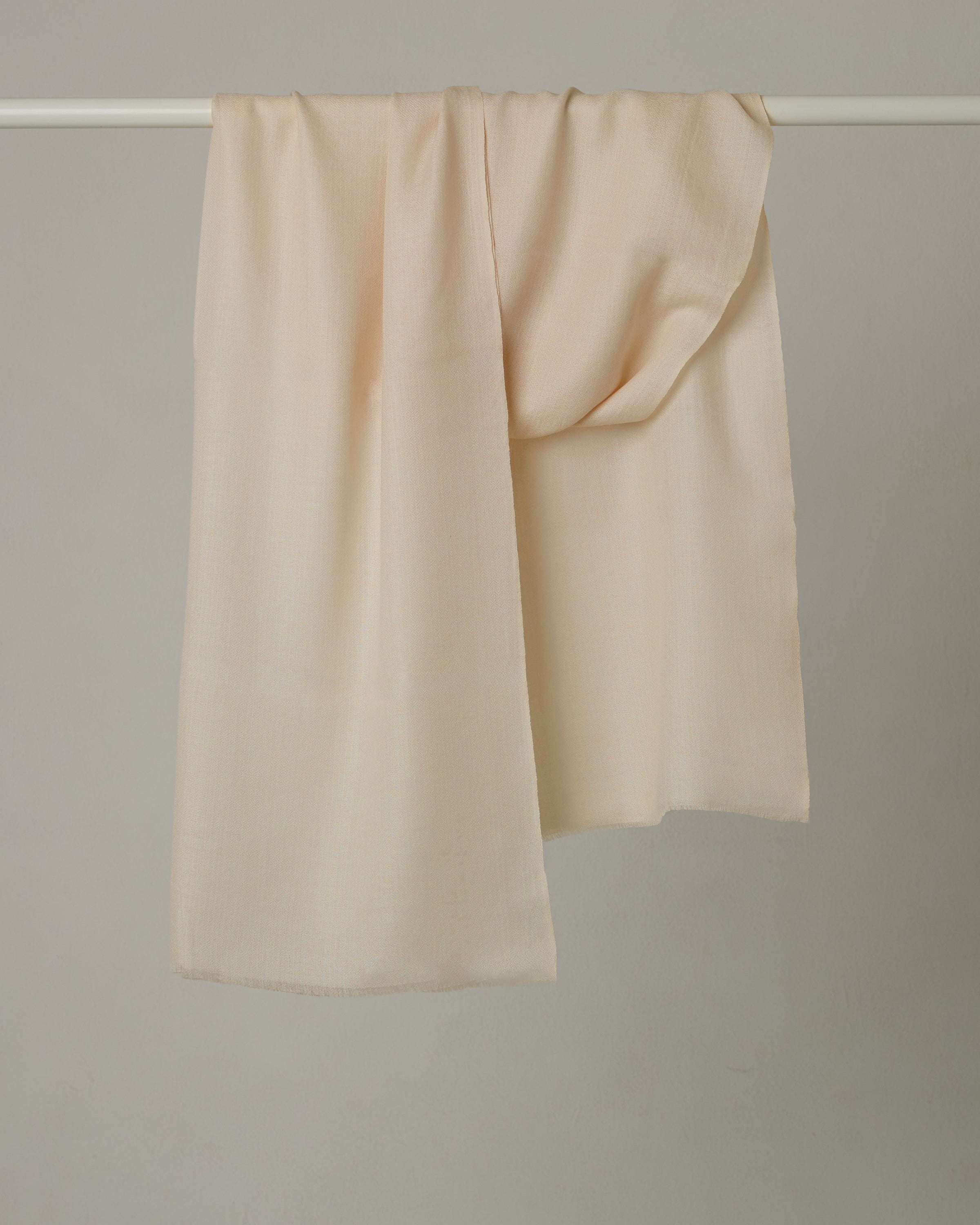 Signature Colour - Ivory Royale, 100% Pure Cashmere